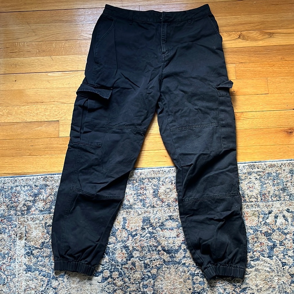 Black cargo jogger pant